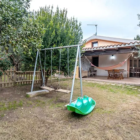 Casa Su Barone 2 אורוסיי